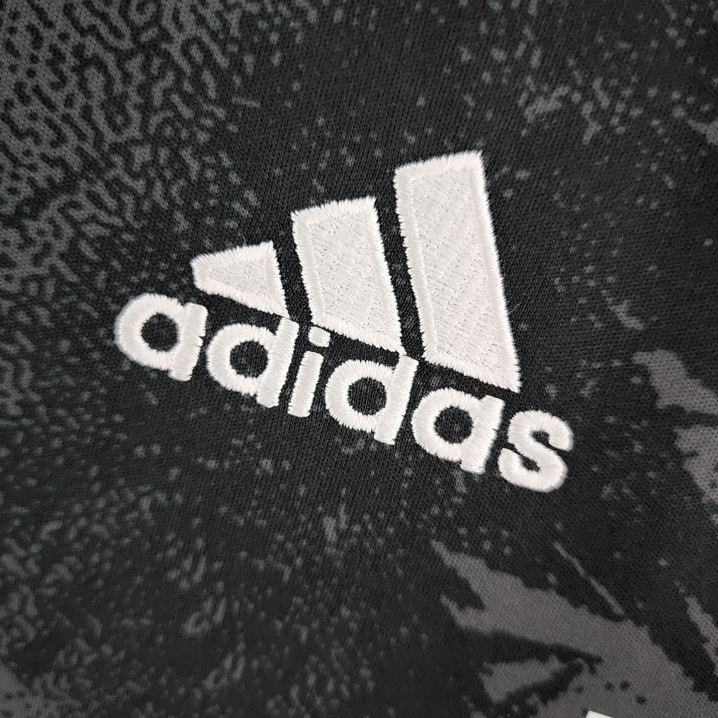 Juventus 2022/23 Away (Free Personalisation)