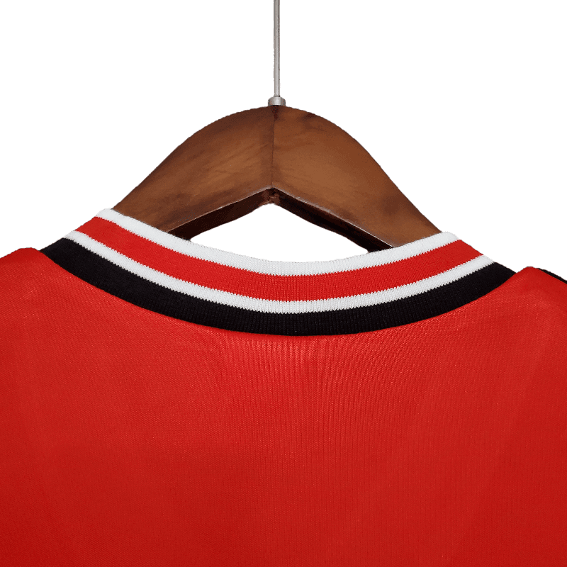 Manchester United Retro 1985/86 Home (Free Personalisation)