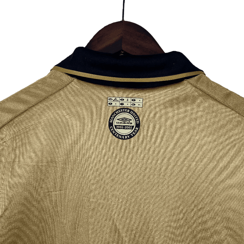 Manchester United Retro 2001/02 Home 100th Anniversary Edition (Free Personalisation)