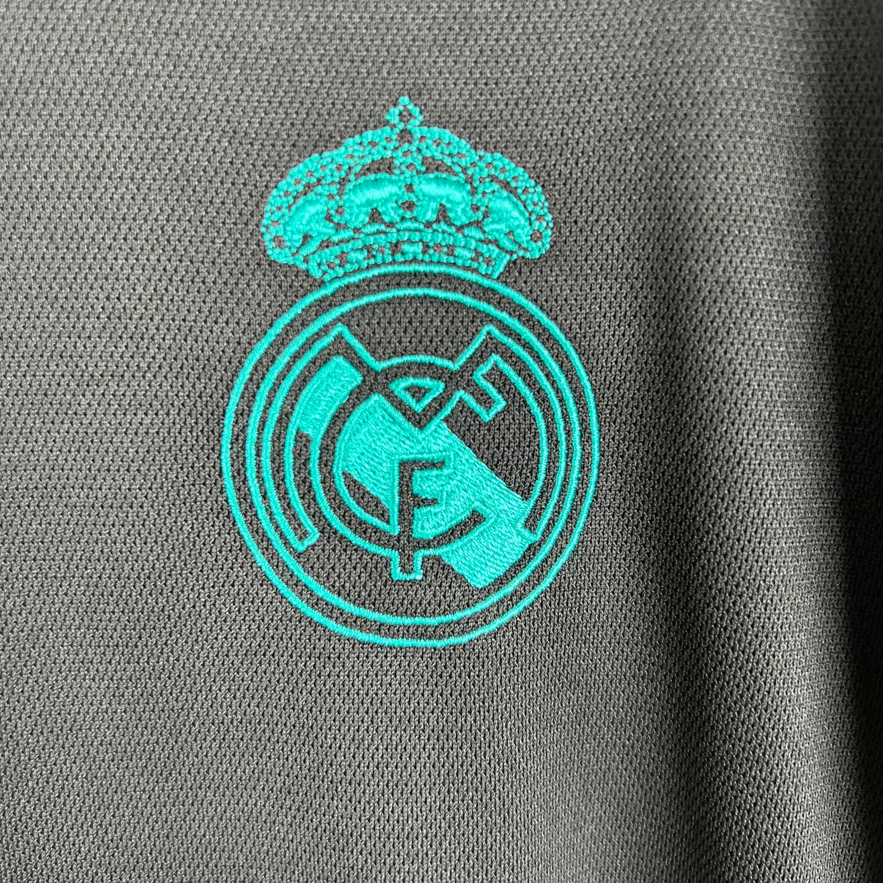 Real Madrid Retro 2017/18 Away Long Sleeve (Free Personalisation)