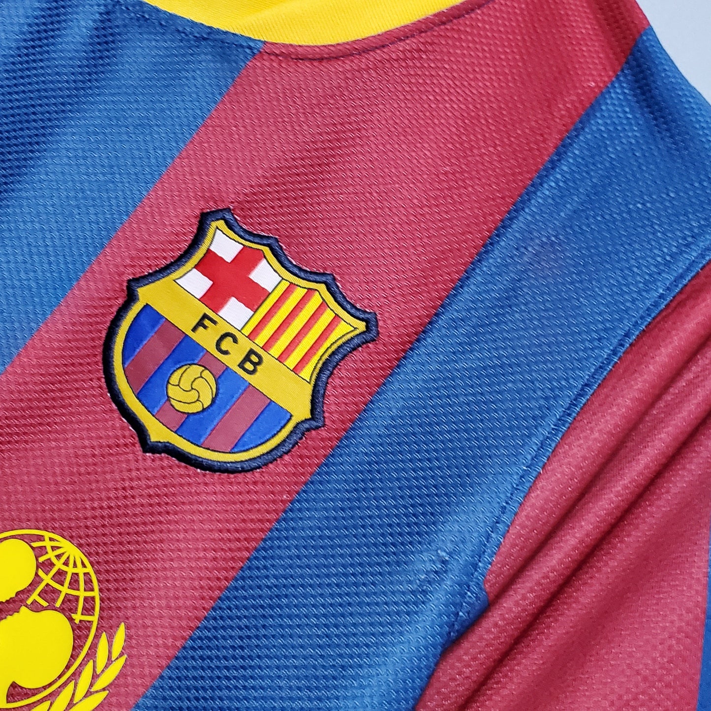 Barcelona Retro 10/11 Home (Free Personalisation)
