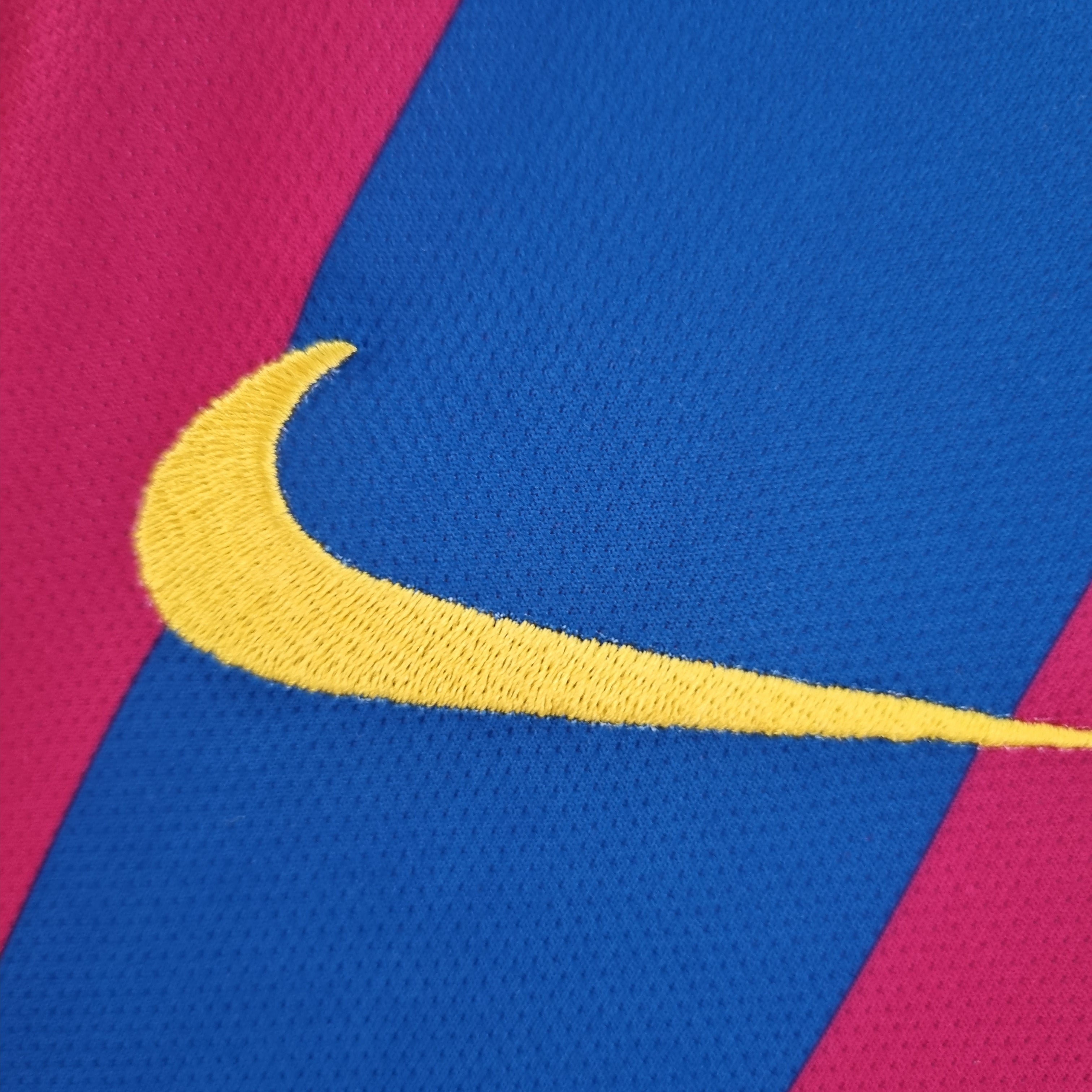 Barcelona Retro 2005/06 Long Sleeve Home (Free Personalisation)