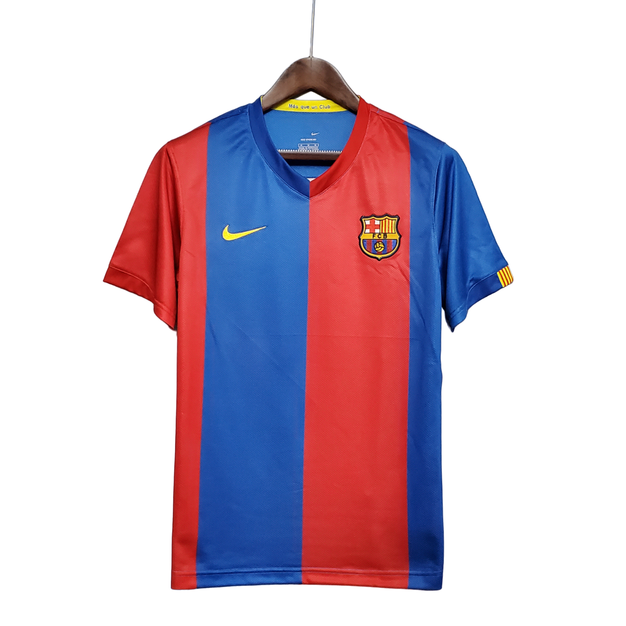 Barcelona Retro 06/07 Home (Free Personalisation)