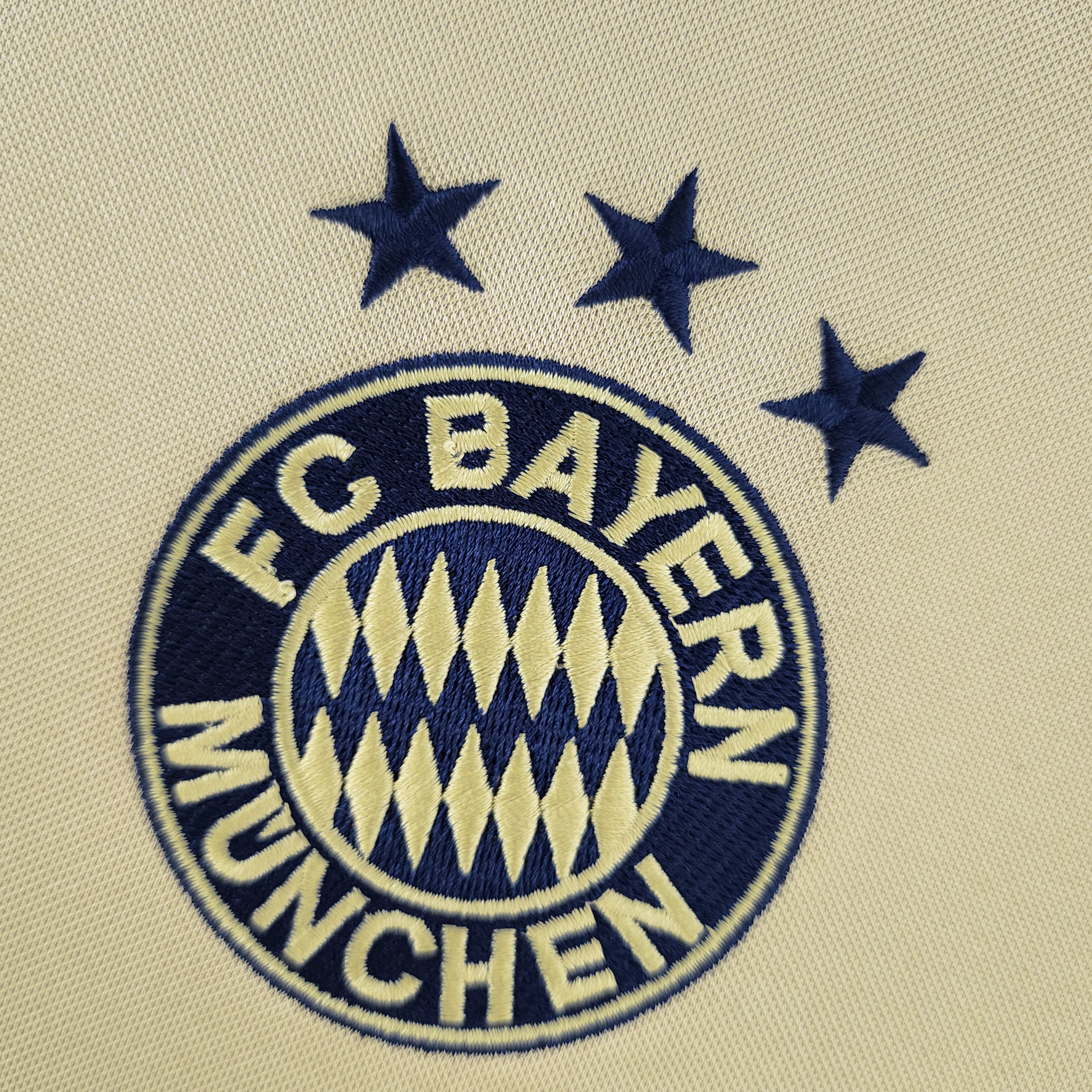 Bayern Munich Retro 2004/05 Away (Free Personalisation)