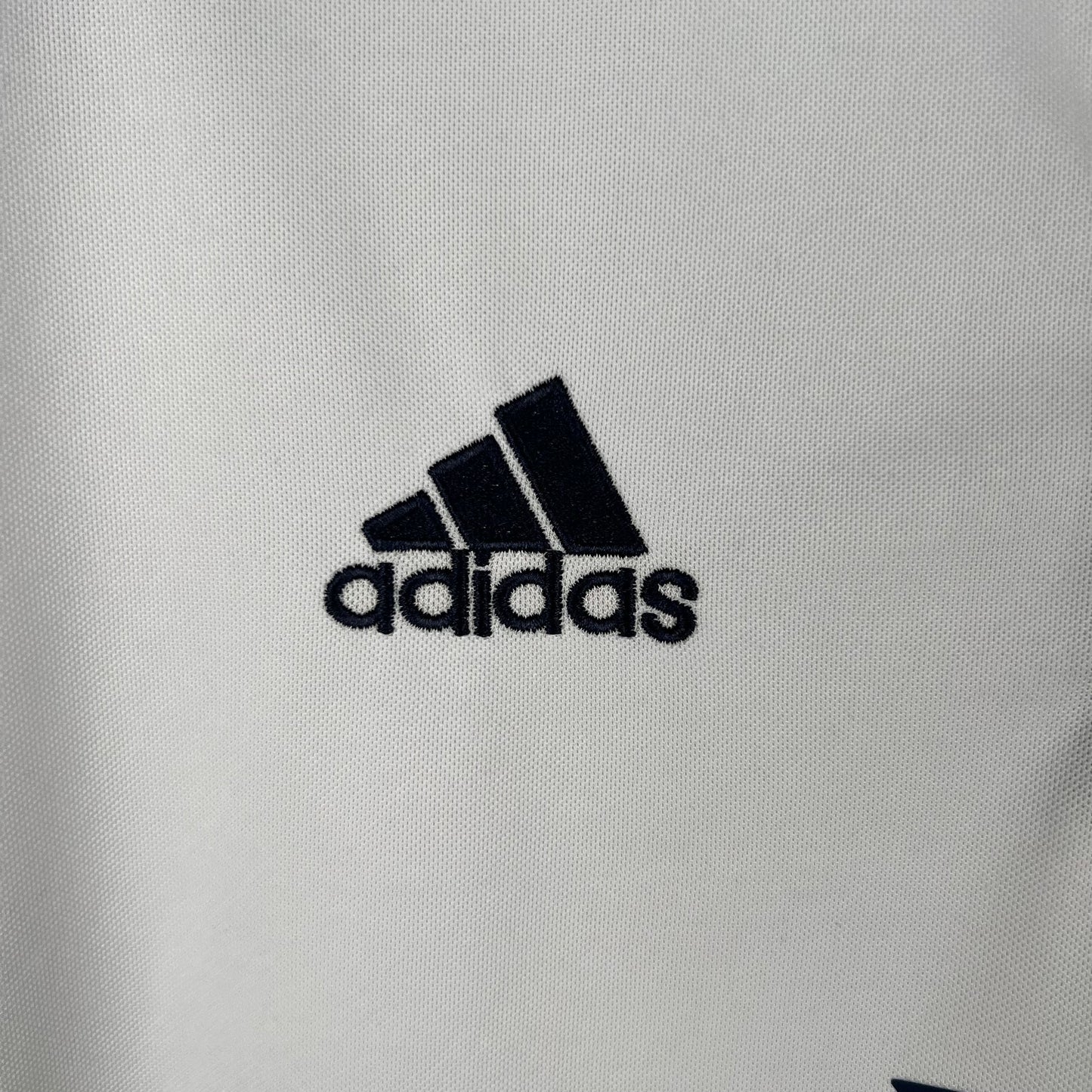 Real Madrid Retro 2016/17 Home (Free Personalisation)
