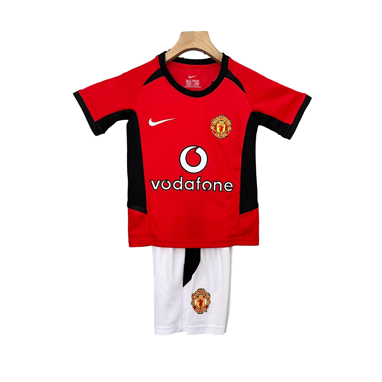 Manchester United Retro 02/04 Kids Home (Free Personalisation)