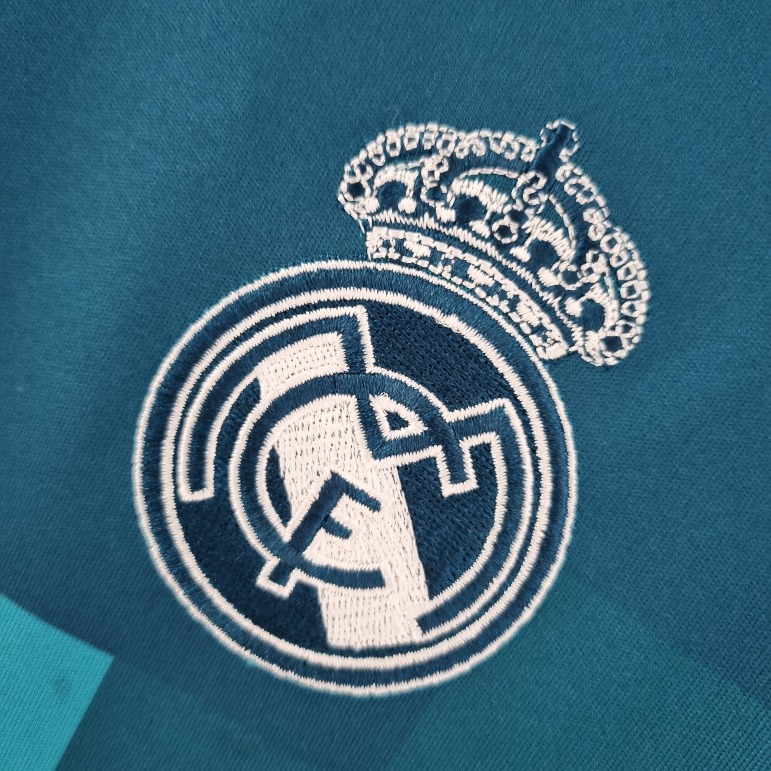 Real Madrid Retro 2017/18 Third Away (Free Personalisation)