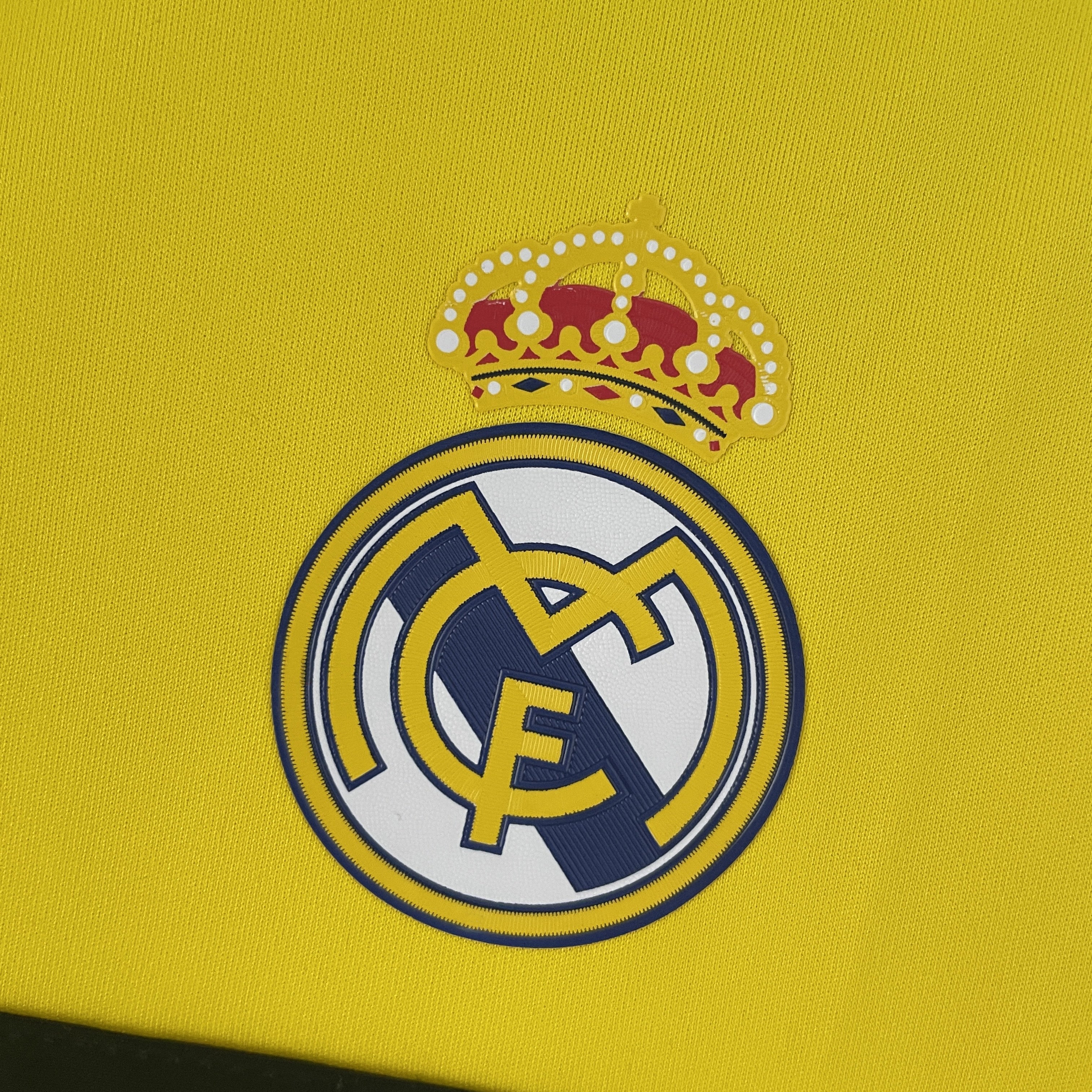 Real Madrid Retro 2011/12 Goalkeeper Yellow (Free Personalisation)