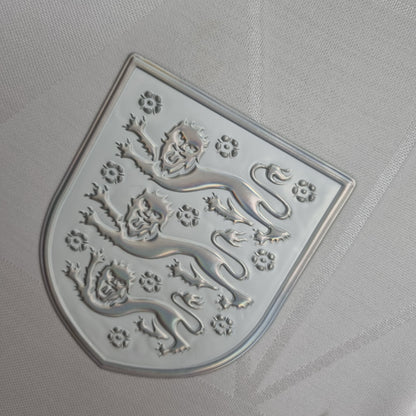 England 2022 White (Free Personalisation)