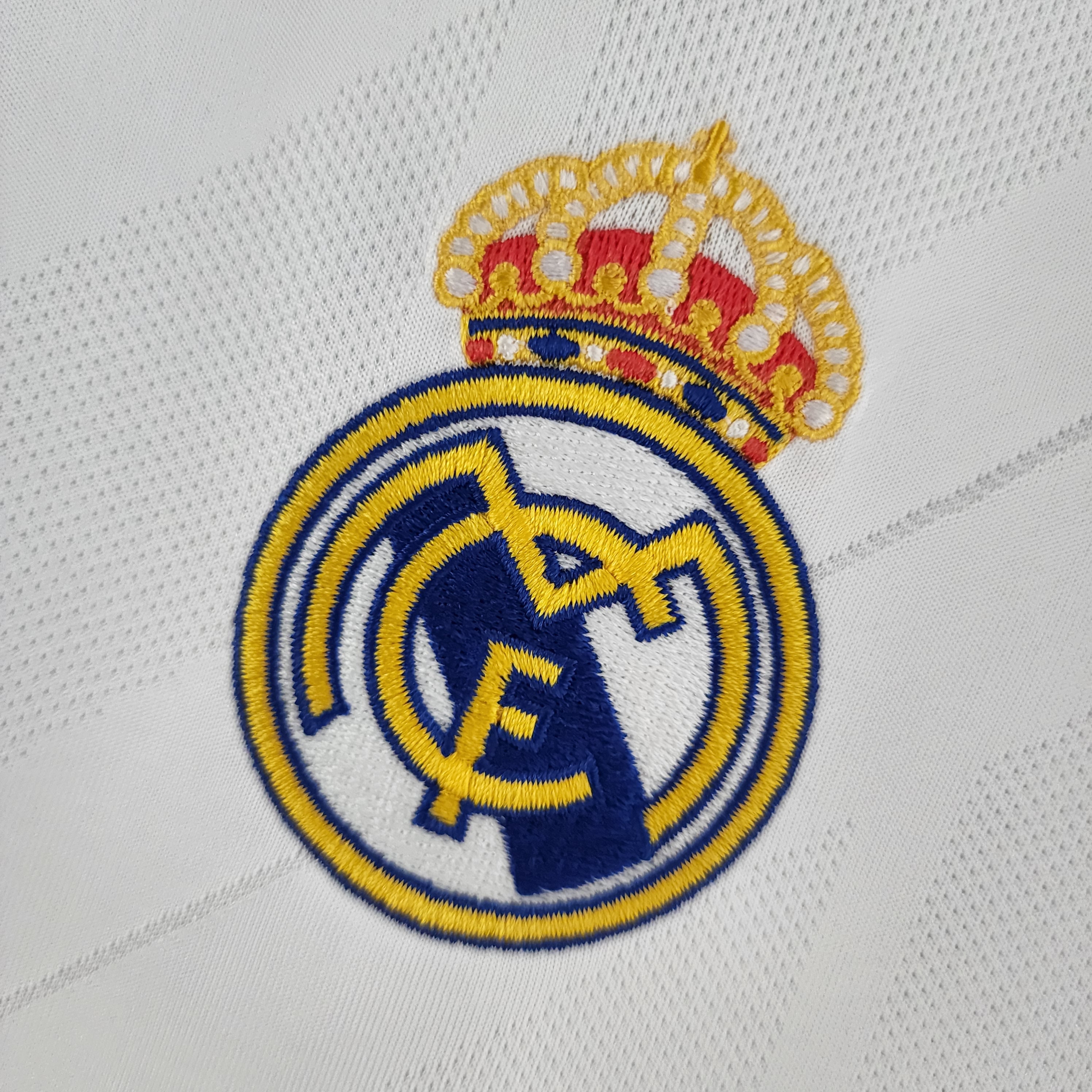 Real Madrid Retro 2017/18 Home (Free Personalisation)