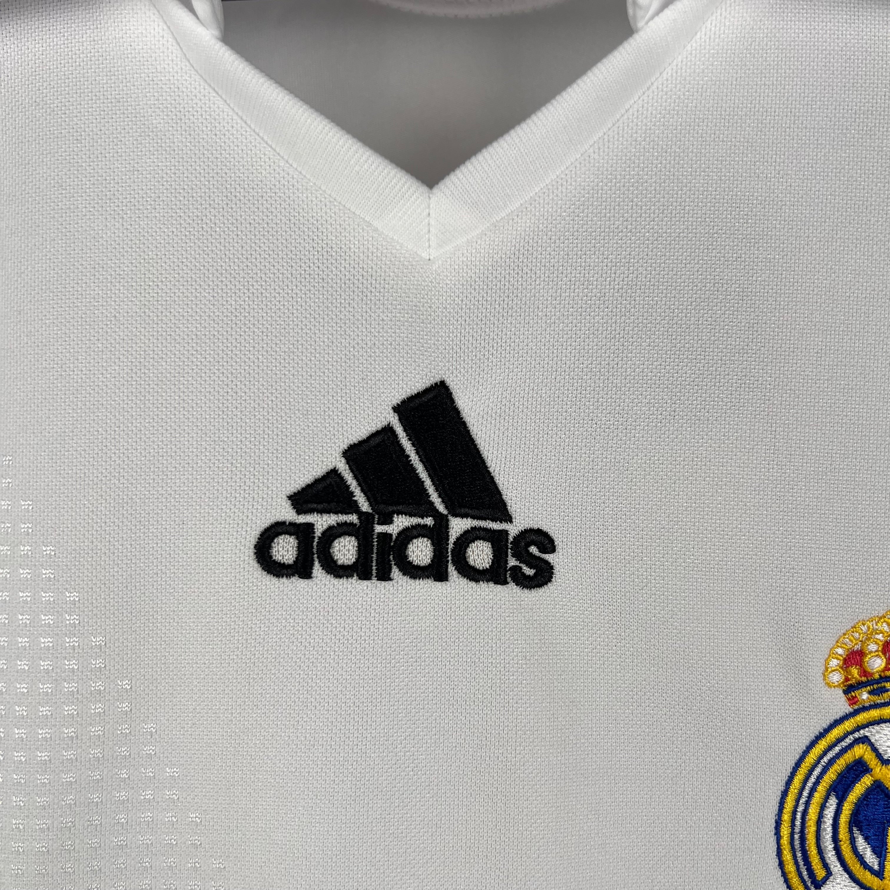 Real Madrid Retro 2008/09 Home (Free Personalisation)