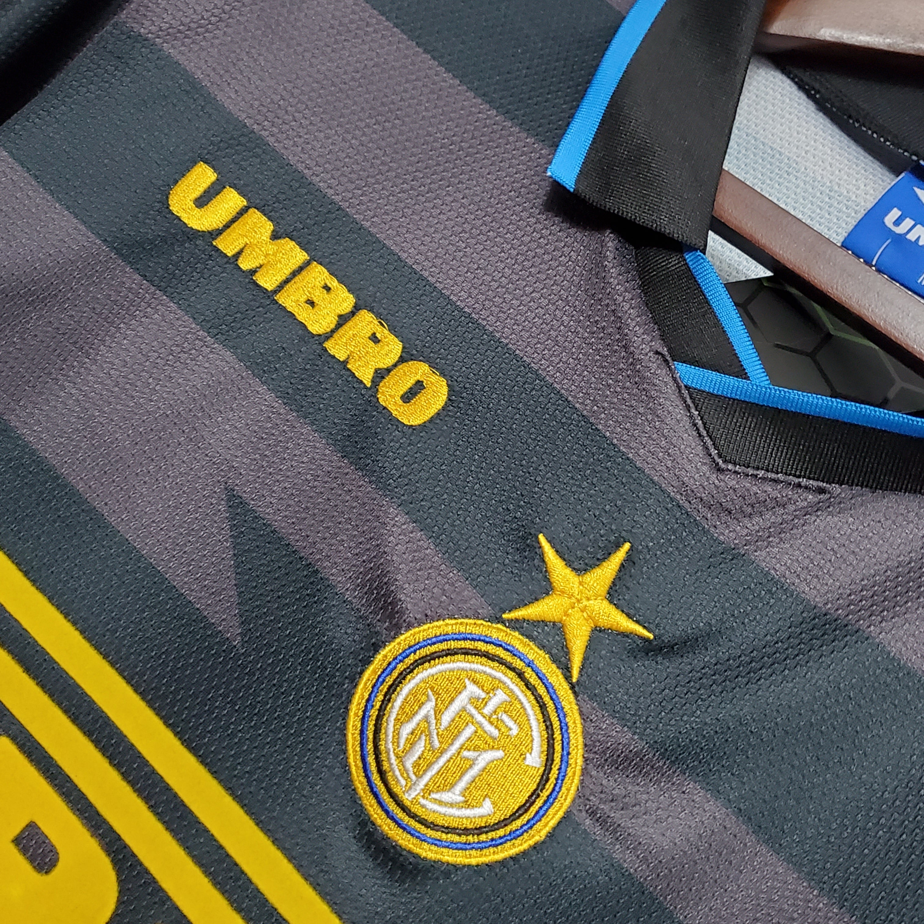 Inter Milan Retro 1997/98 Away (Free Personalisation)