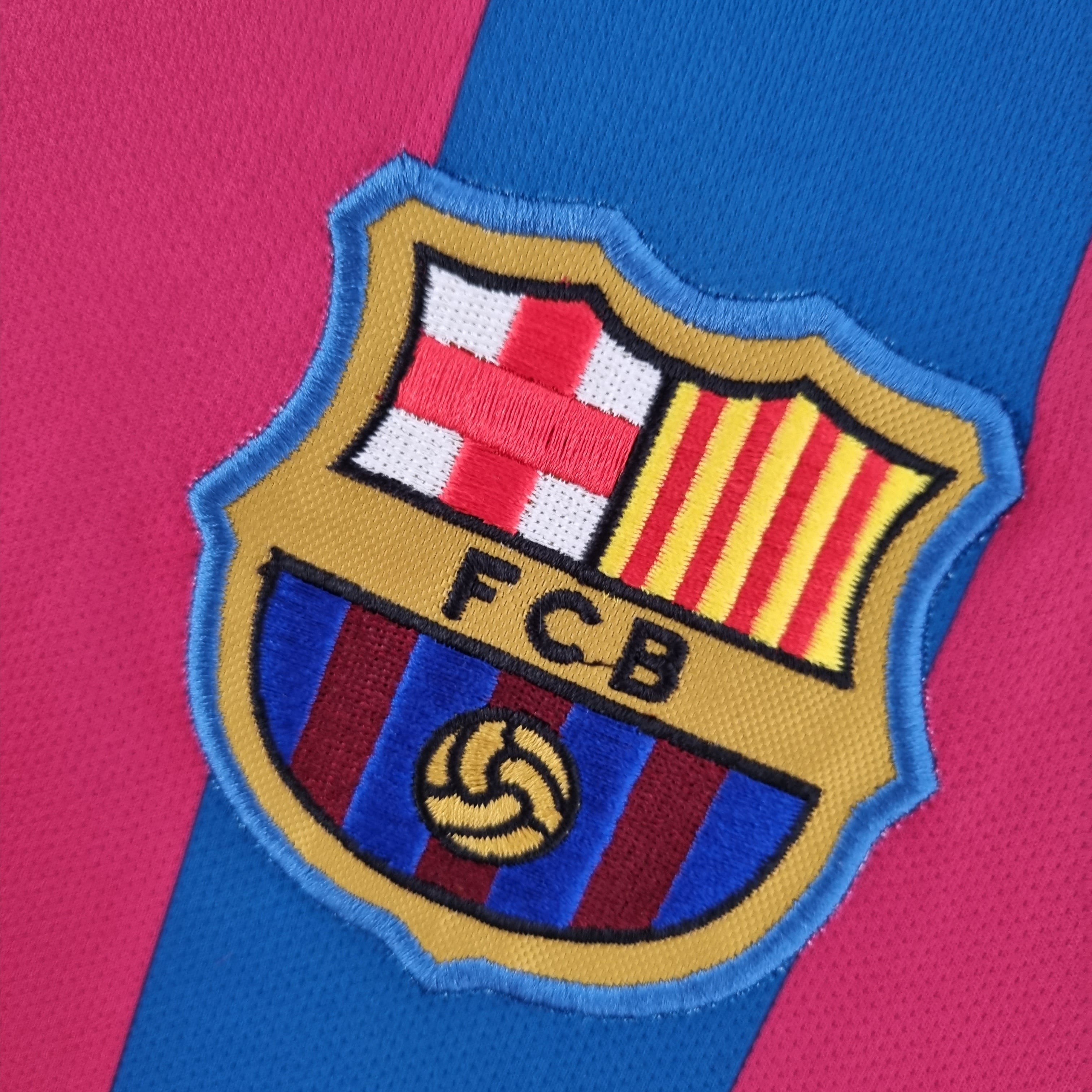 Barcelona Retro 2005/06 Long Sleeve Home (Free Personalisation)