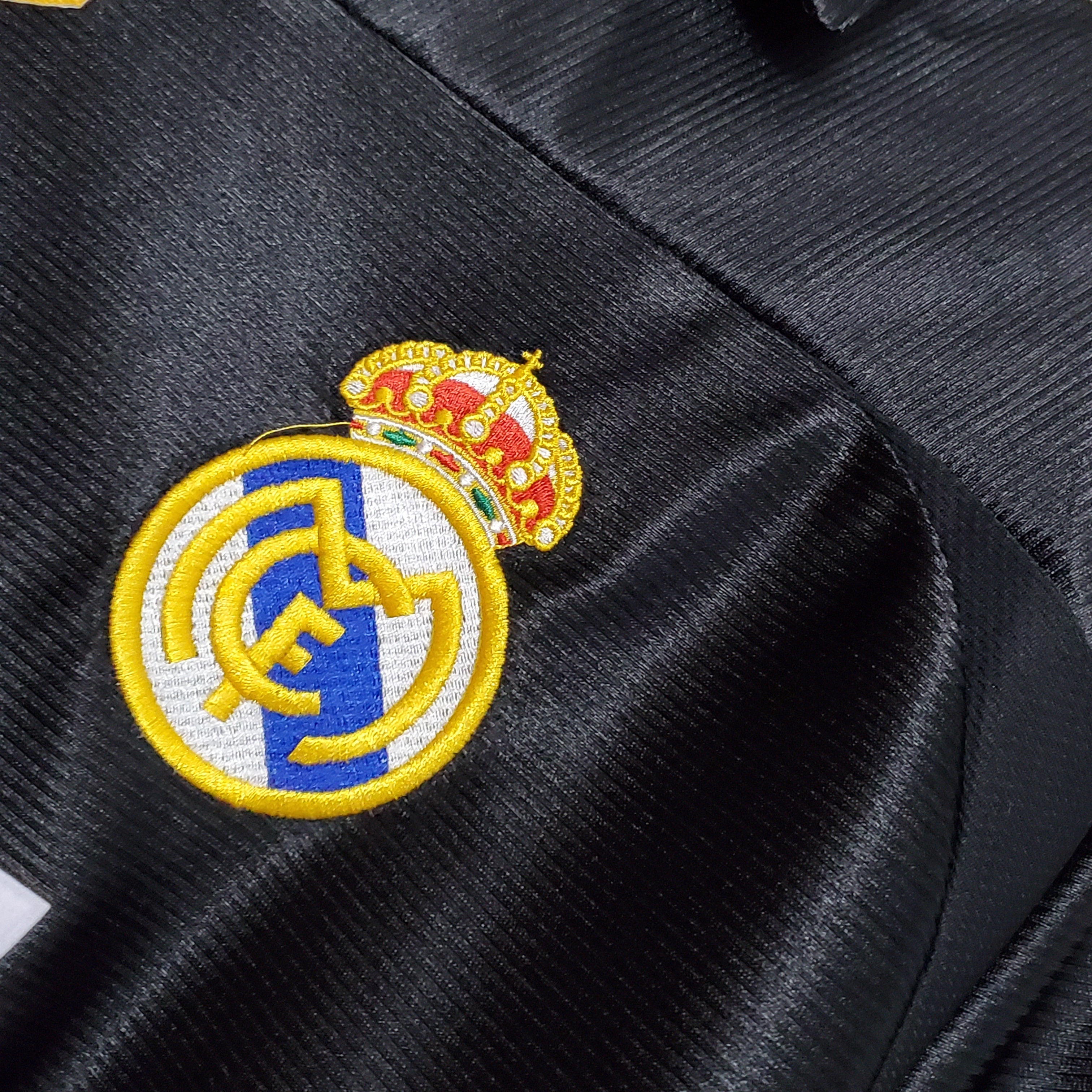 Real Madrid Retro 1998/99 Away (Free Personalisation)