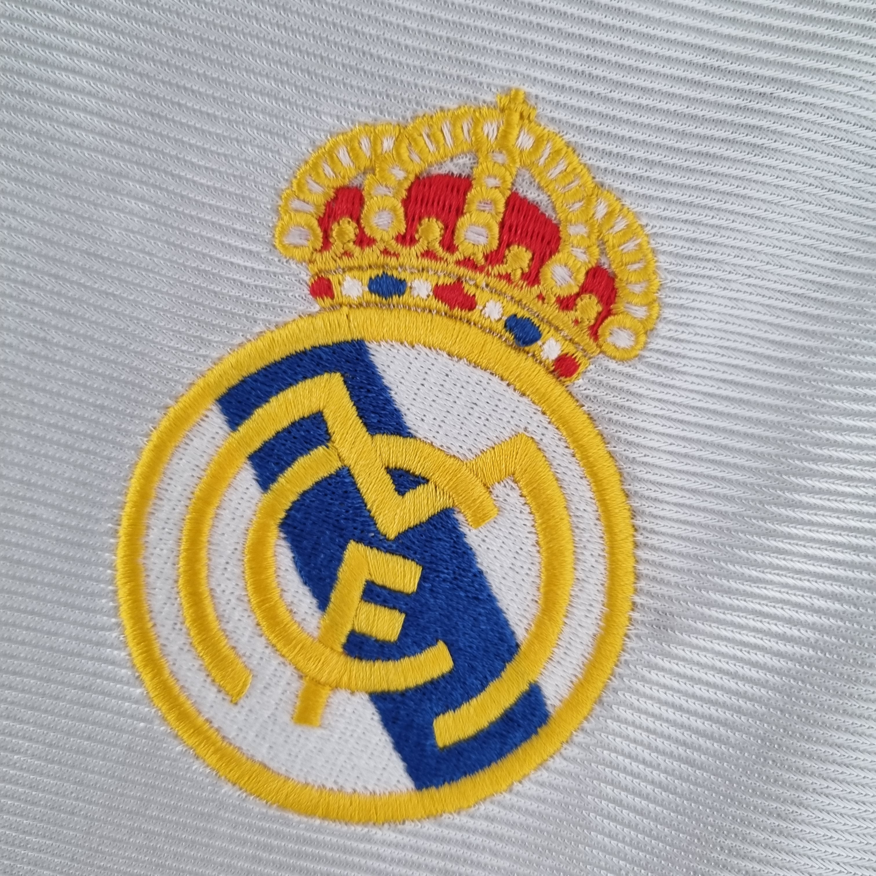 Real Madrid Retro 2000 Home (Free Personalisation)