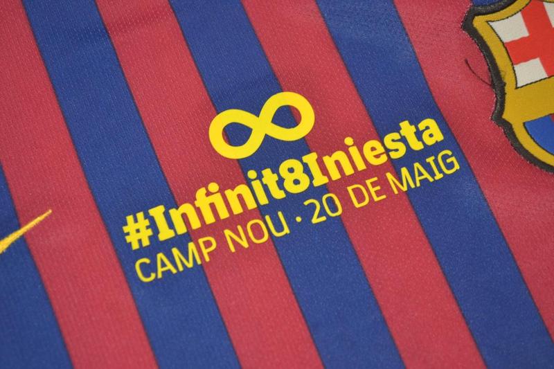 Barcelona Retro 18/19 Home Iniesta Version (Free Personalisation)