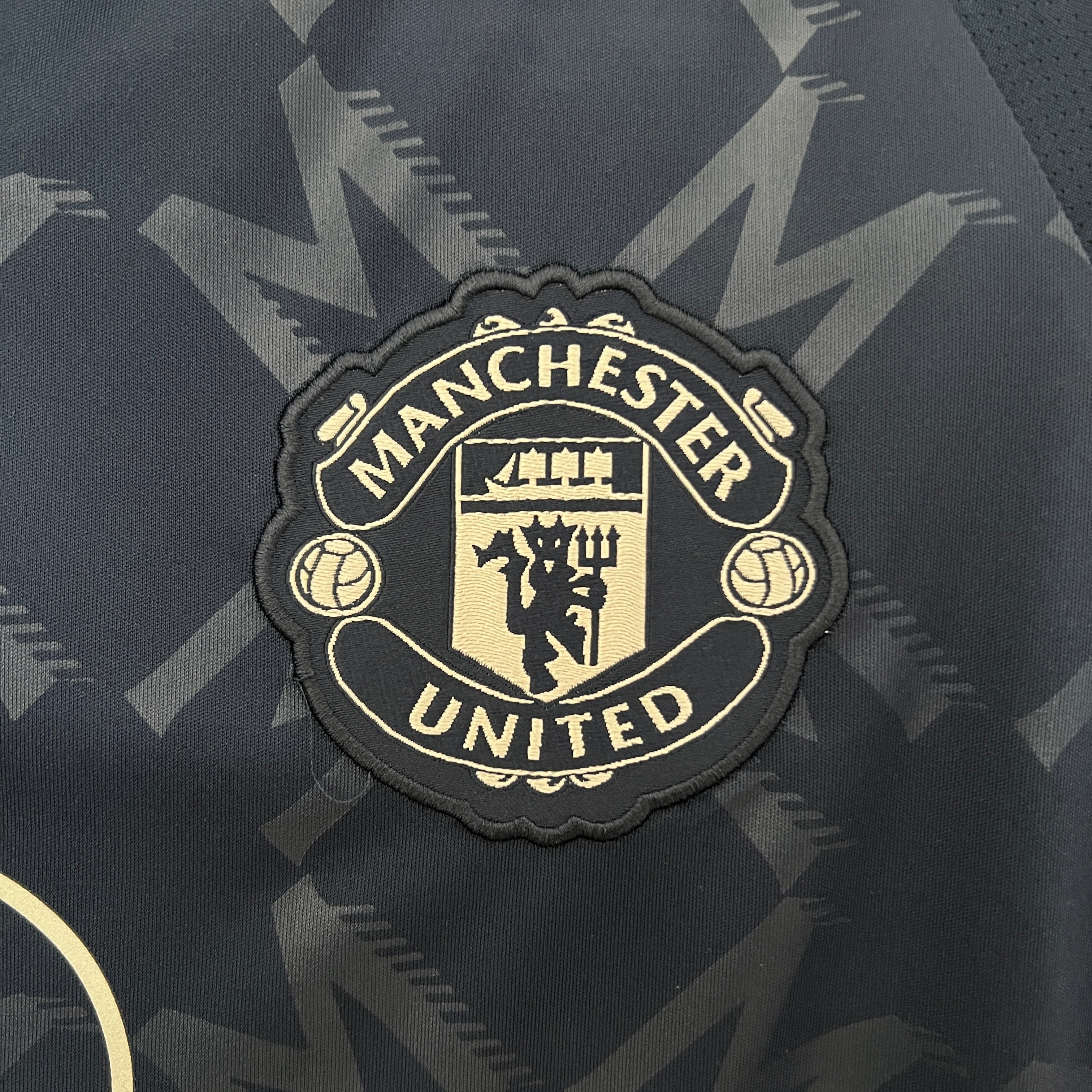 Manchester United 24/25 Away (Free Personalisation)