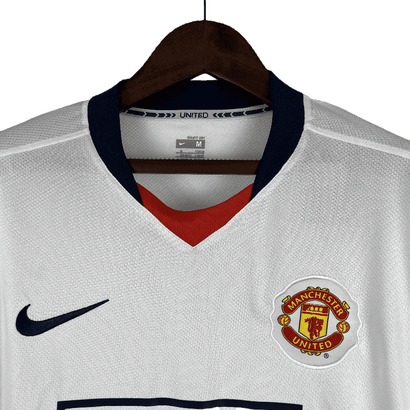 Manchester United Retro Long Sleeve 2007/08 White (Free Personalisation)