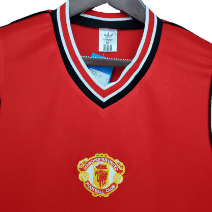 Manchester United Retro 1985/86 Home (Free Personalisation)