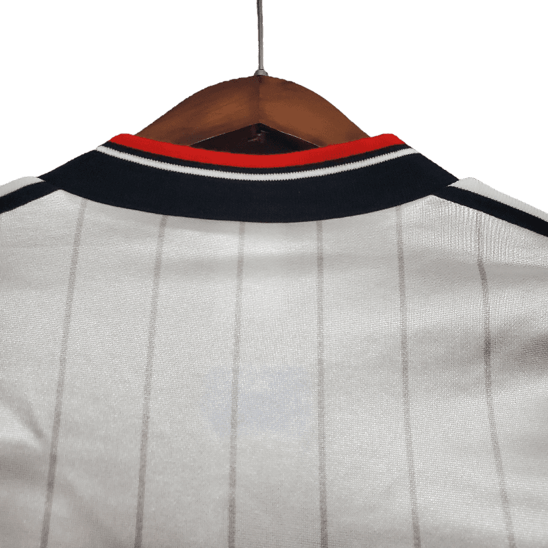 Manchester United Retro 1983 Away (Free Personalisation)