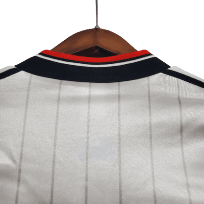 Manchester United Retro 1983 Away (Free Personalisation)