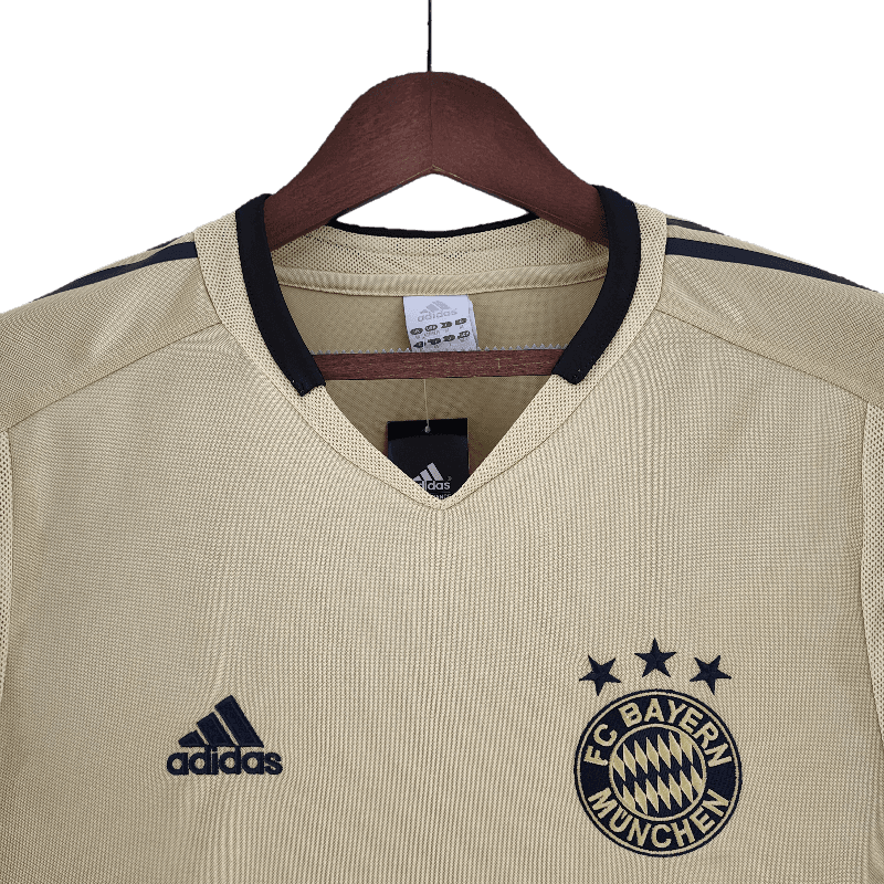 Bayern Munich Retro 2004/05 Away (Free Personalisation)