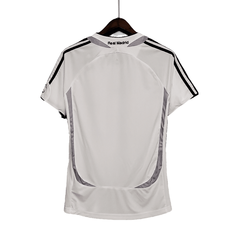 Real Madrid Retro 2006/07 Home (Free Personalisation)