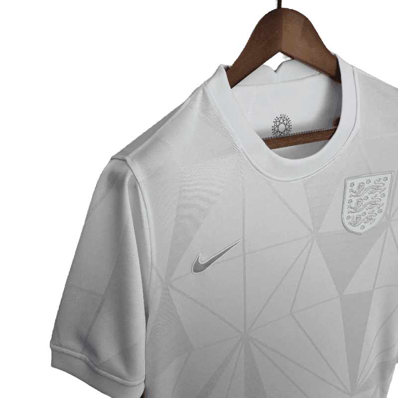 England 2022 White (Free Personalisation)