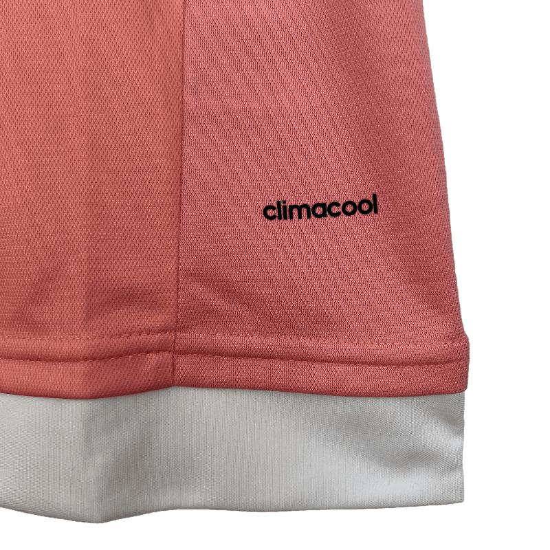 Juventus Retro 2015/16 Away (Free Personalisation)