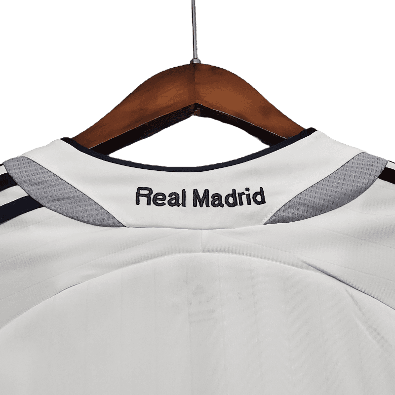 Real Madrid Retro Long Sleeve 2006/07 Home (Free Personalisation)