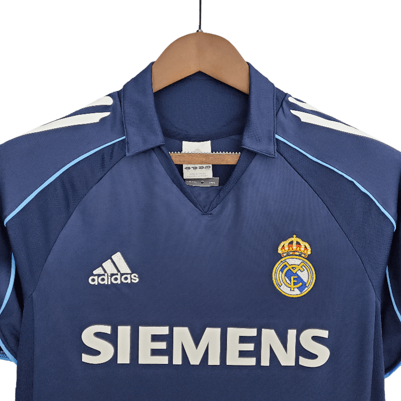 Real Madrid Retro 2005/06 Away (Free Personalisation)