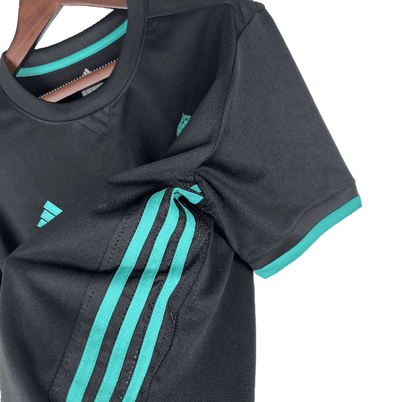 Real Madrid Retro 2017/18 Away (Free Personalisation)